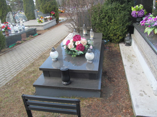 Grób HENRYK MIKOŁAJ SŁOMSKI